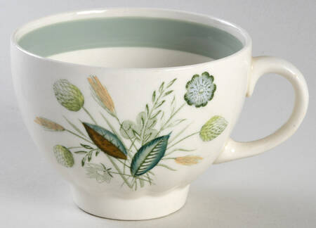 Clovelly (Green Shaded Clover) Oversized Cup