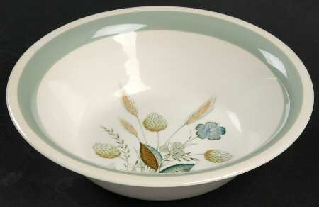 Clovelly (Green Shaded Clover) 8" Round Vegetable Bowl