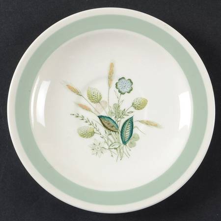 Clovelly (Green Shaded Clover) Saucer