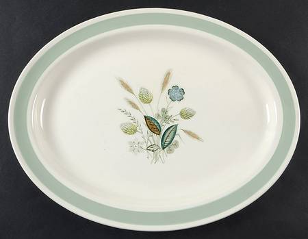 Clovelly (Green Shaded Clover) 14" Oval Serving Platter