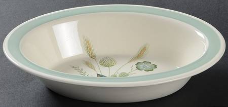 Clovelly (Green Shaded Clover) 8" Oval Vegetable Bowl