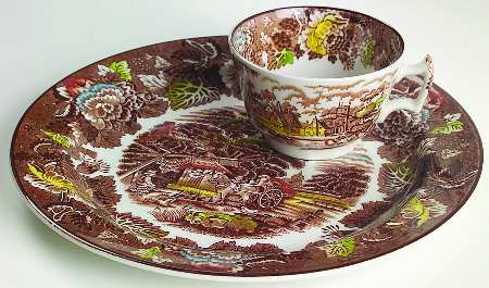 English Scenery Light Brown Multicolor Snack Plate & Cup Set
