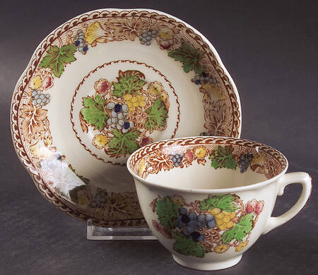 Hyde (Scalloped Edge) Flat Cup & Saucer Set