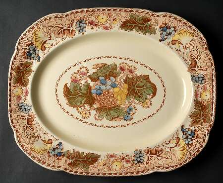 Hyde (Scalloped Edge) 16" Oval Serving Platter