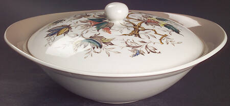 Jamestown (Rim) Round Covered Vegetable