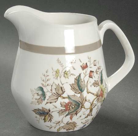 Jamestown (Rim) 32 Oz Pitcher