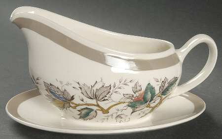 Jamestown (Rim) Gravy Boat with Attached Underplate