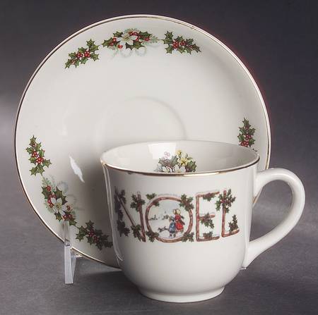 Noel (Smooth Edge) Flat Cup & Saucer Set