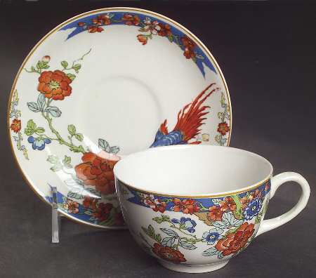 WOO1 Flat Cup & Saucer Set