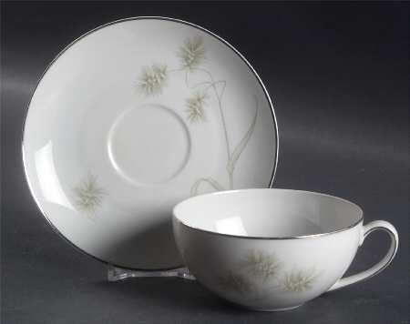 Greenbriar Flat Cup & Saucer Set
