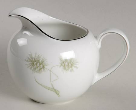 Greenbriar Creamer