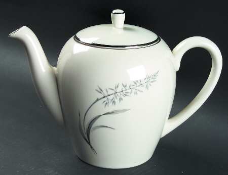 Nivara Teapot & Lid