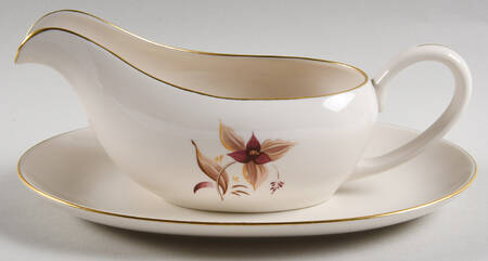 Trillium Gravy Boat & Underplate