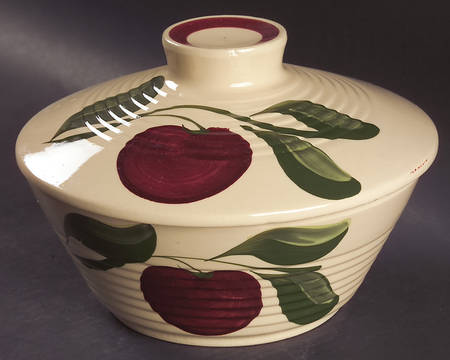Apple Round Covered Baker