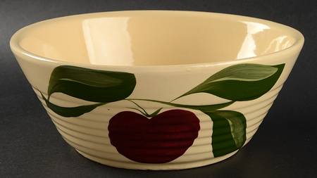 Apple Round Covered Baker No Lid