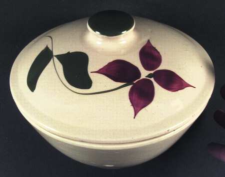 Starflower Round Covered Baker