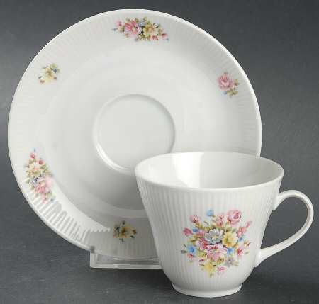 RXH58 Flat Cup & Saucer Set