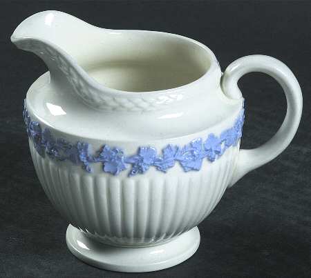 2804 (Edme, Blue Grapes) Creamer