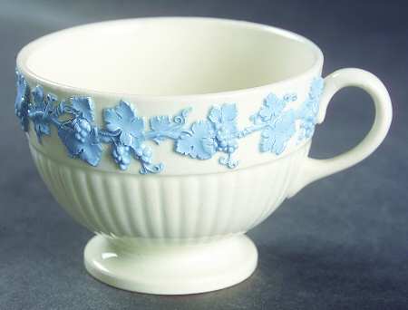 2804 (Edme, Blue Grapes) Footed Cup