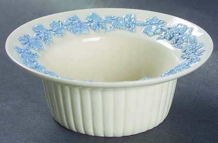 2804 (Edme, Blue Grapes) Ramekin