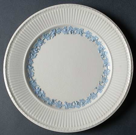 2804 (Edme, Blue Grapes) Luncheon Plate
