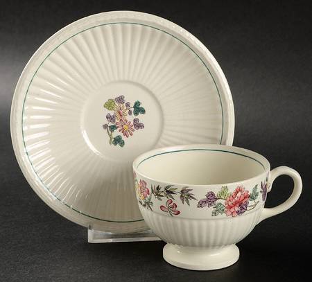 A6463-AK6463 Footed Cup & Saucer Set