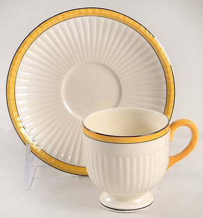 A7049 Footed Demitasse Cup & Saucer Set