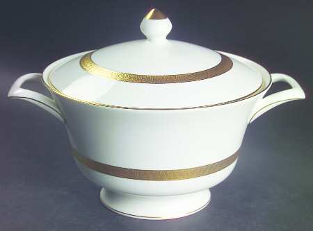 Adelphi Round Covered Vegetable
