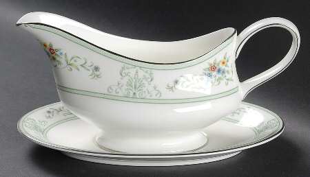 Agincourt Green Gravy Boat & Underplate