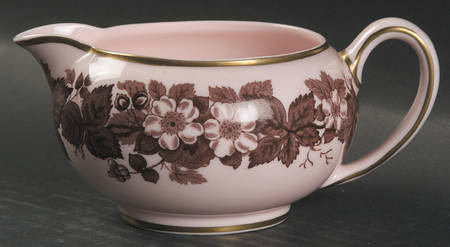 Bramble 146 Shape Creamer