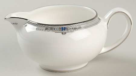 Amherst (Platinum Trim) 146 Shape Creamer