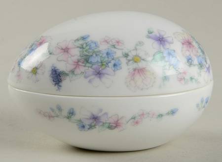 Angela Small Egg Box & Lid