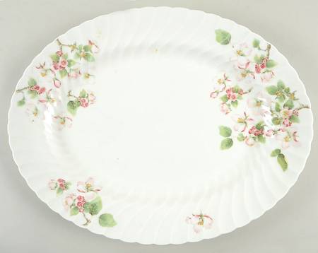 Apple Blossom 17" Oval Serving Platter