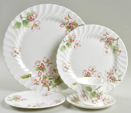 Apple Blossom 5 Piece Place Setting