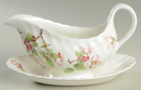 Apple Blossom Gravy Boat & Underplate