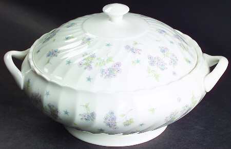 April Flowers Round Covered Vegetable
