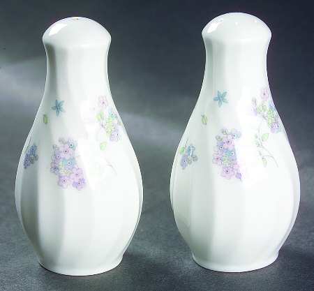 April Flowers Salt & Pepper Set