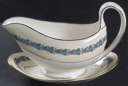 Appledore Gravy Boat & Underplate