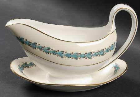 Appledore Gravy Boat with Attached Underplate