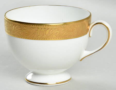 Ascot Leigh Shape Footed Cup