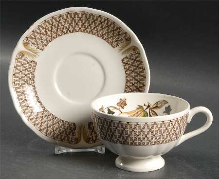 Avocado Yellow Footed Cup & Saucer Set