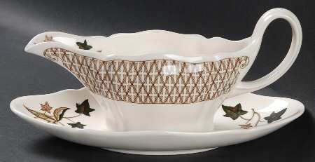 Avocado Yellow Gravy Boat with Attached Underplate