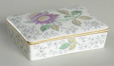 Avon Multicolor Cigarette Box & Lid