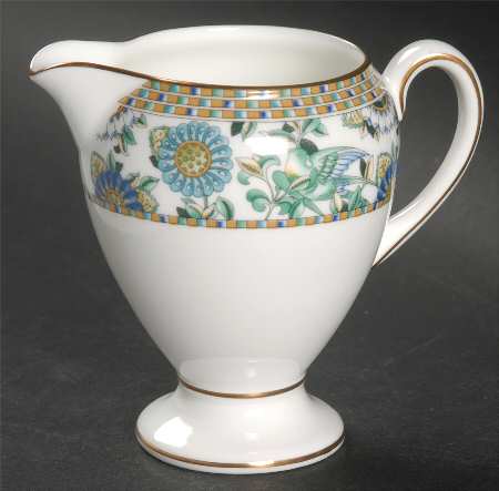 Babylon Globe Shape Creamer