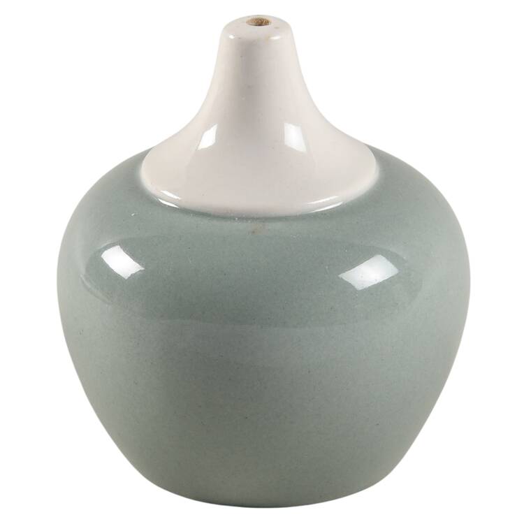 Barlaston Green Salt Shaker
