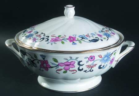 Bainbridge Round Covered Vegetable
