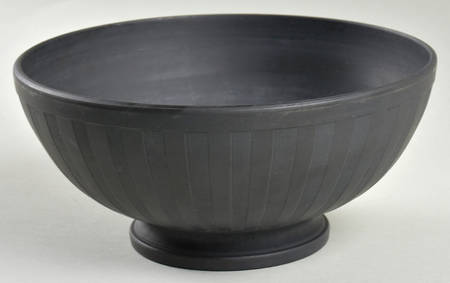 Basalt Black 7" Footed Bowl