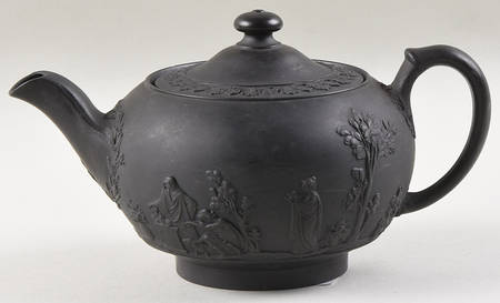 Basalt Black Teapot & Lid