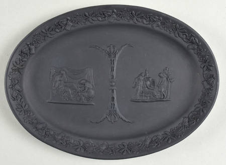 Basalt Black 9" Oval Tray
