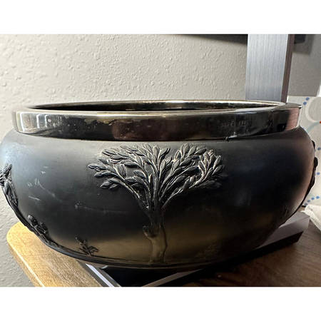 Basalt Black 8" Salad Serving Bowl W/Metal Rim